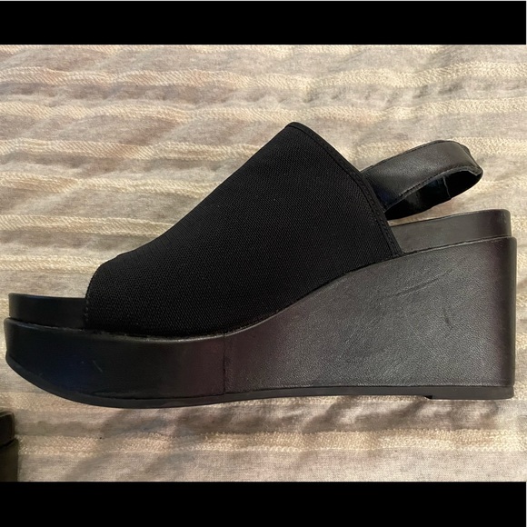 Eileen Fisher black wedge sandals, excellent condition, 6.5 - Picture 1 of 7